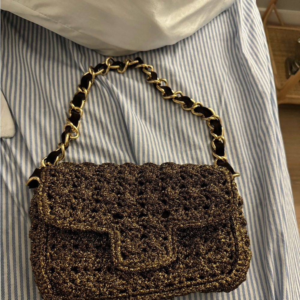 Gold and Black Textured Shoulder Bag with Chain Strap